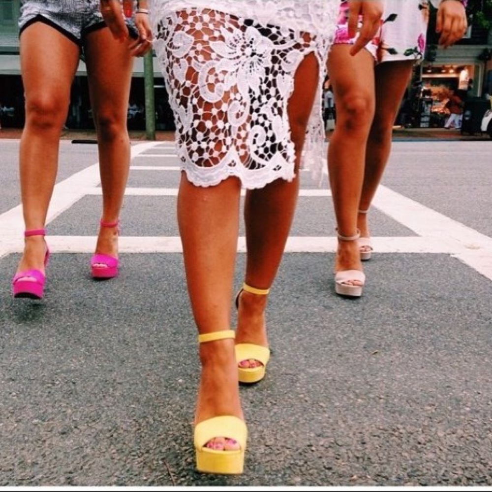 Chinese Laundry Avenue Heels